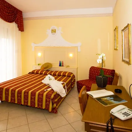Nord Est Hotel 4*