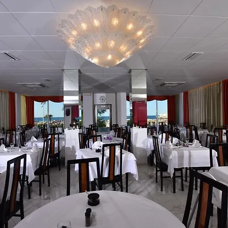 Nord Est Hotel 4*